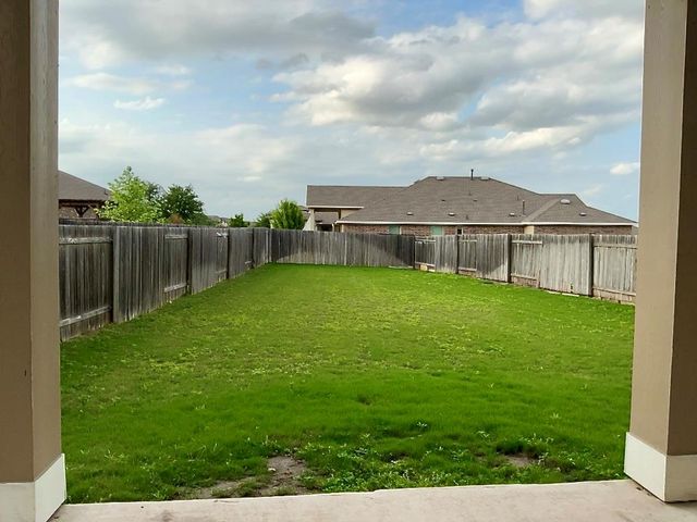 213 Asher Blue DR 7, Hutto, TX 78634