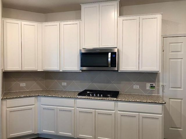 213 Asher Blue DR 7, Hutto, TX 78634