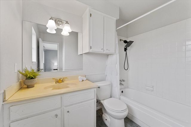 11731 Bexar Drive, La Porte, TX 77571