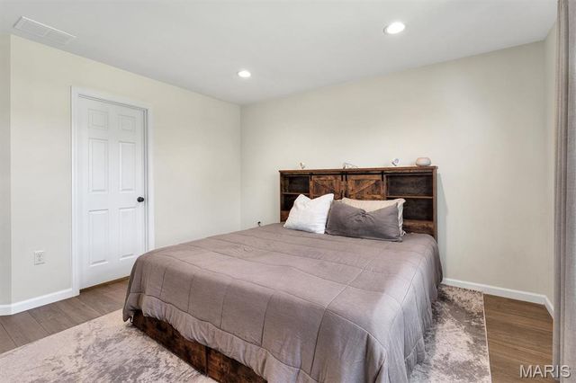 915 Walnut Point Drive, Imperial, MO 63052