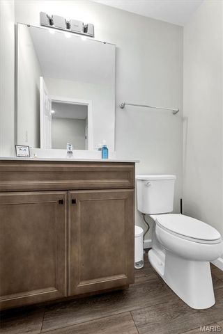915 Walnut Point Drive, Imperial, MO 63052