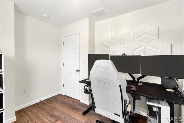 915 Walnut Point Drive, Imperial, MO 63052