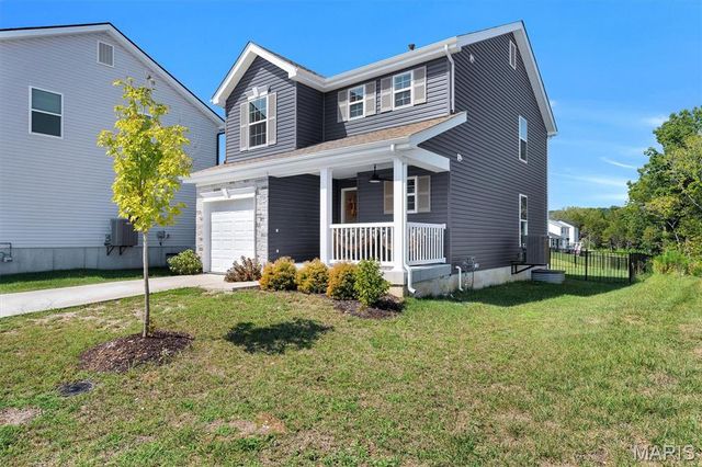 915 Walnut Point Drive, Imperial, MO 63052