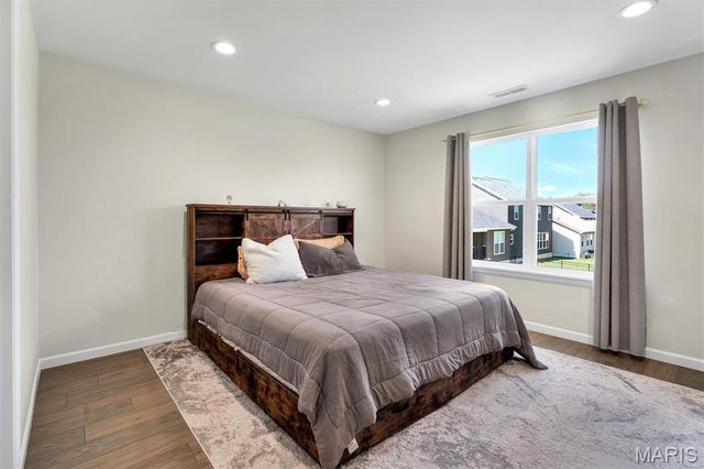 915 Walnut Point Drive, Imperial, MO 63052