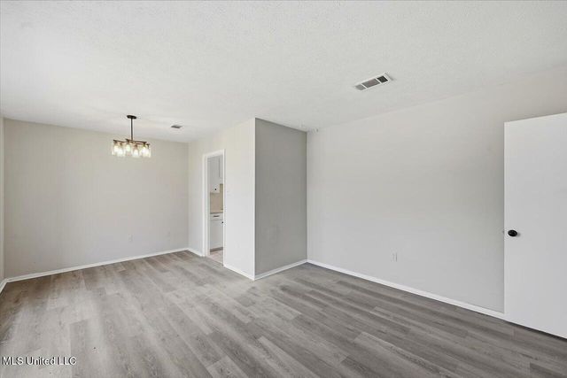 5219 Queen Eleanor Lane, Jackson, MS 39209