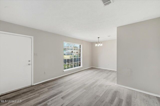 5219 Queen Eleanor Lane, Jackson, MS 39209