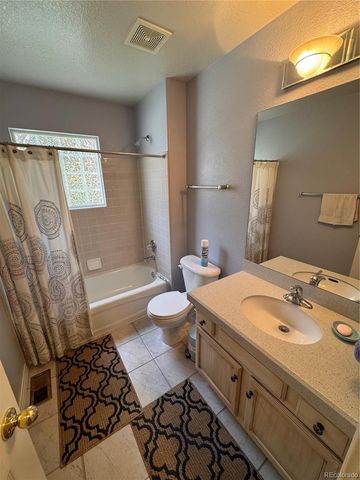 2486 S Scranton Way, Aurora, CO 80014