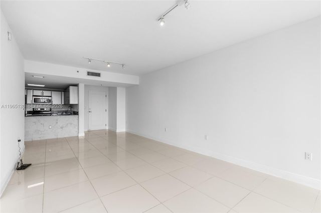 1861 NW S River Dr 1610, Miami, FL 33125