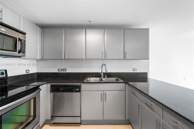 1861 NW S River Dr 1610, Miami, FL 33125