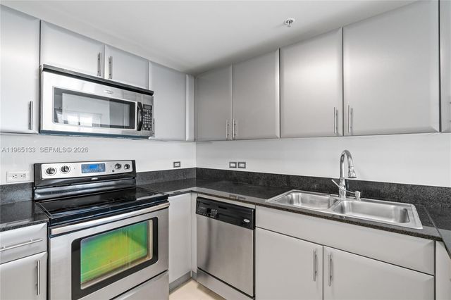 1861 NW S River Dr 1610, Miami, FL 33125