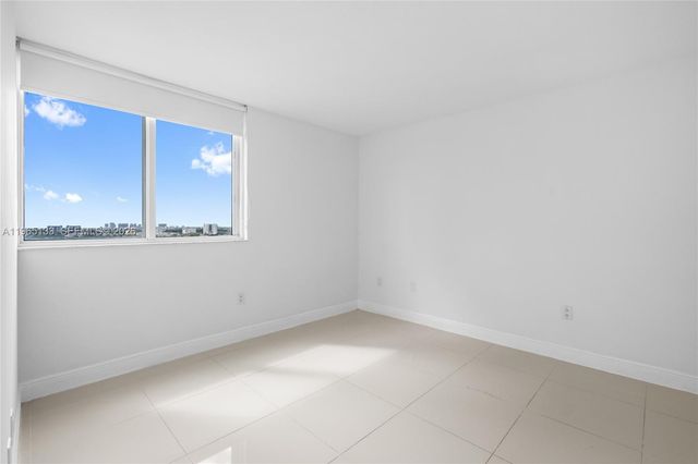 1861 NW S River Dr 1610, Miami, FL 33125