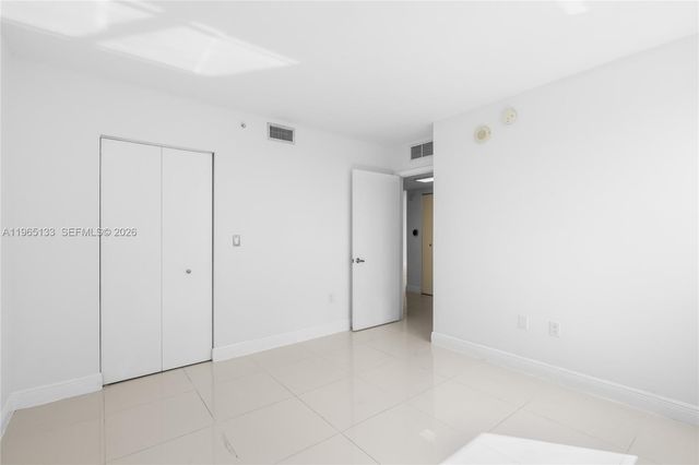 1861 NW S River Dr 1610, Miami, FL 33125