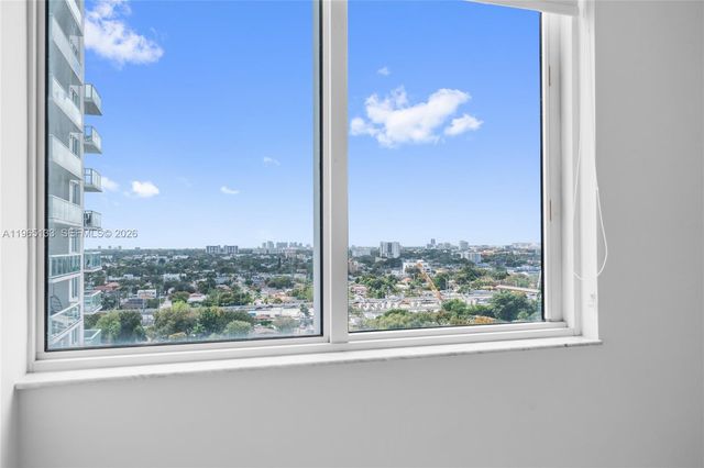 1861 NW S River Dr 1610, Miami, FL 33125