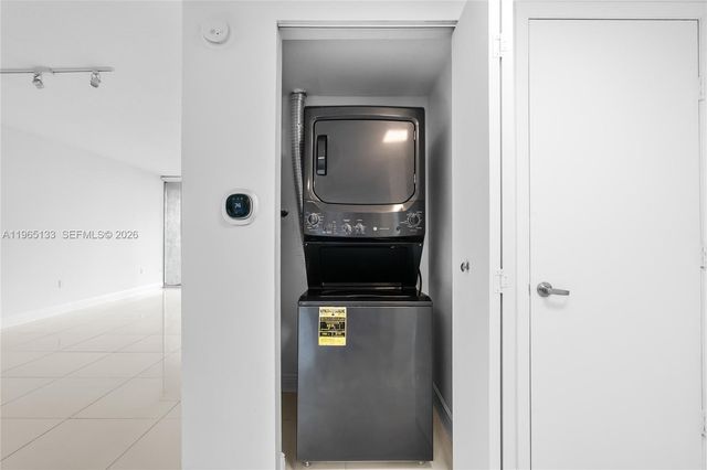 1861 NW S River Dr 1610, Miami, FL 33125