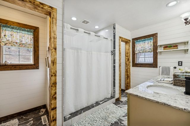 350 Alexander Road, Ringgold, GA 30736