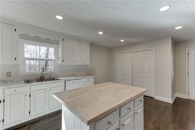 59 Curry Creek Road, Jefferson, GA 30549