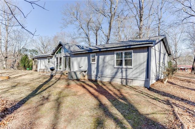 59 Curry Creek Road, Jefferson, GA 30549