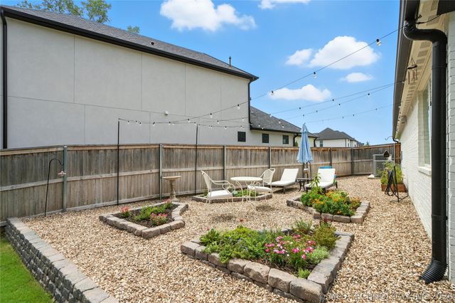 10339 Gary Place, Tulsa, OK 74137