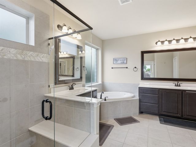 521 Ridgewater Trail, Fort Worth, TX 76131