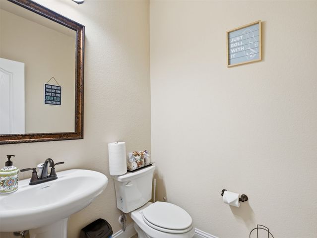 521 Ridgewater Trail, Fort Worth, TX 76131