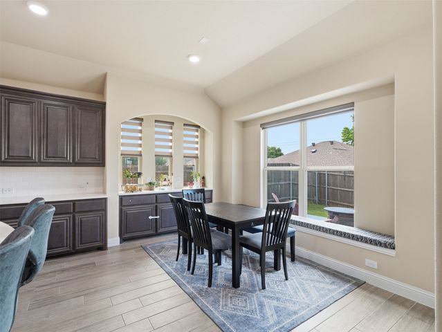 521 Ridgewater Trail, Fort Worth, TX 76131