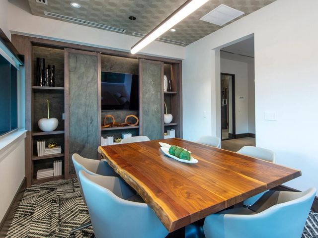 510 W 20th Street 1104, Houston, TX 77008