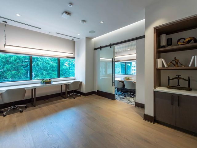 510 W 20th Street 1104, Houston, TX 77008