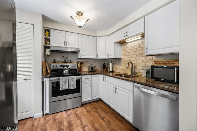 400 E Randolph Ave, Mine Hill Twp., NJ 07803