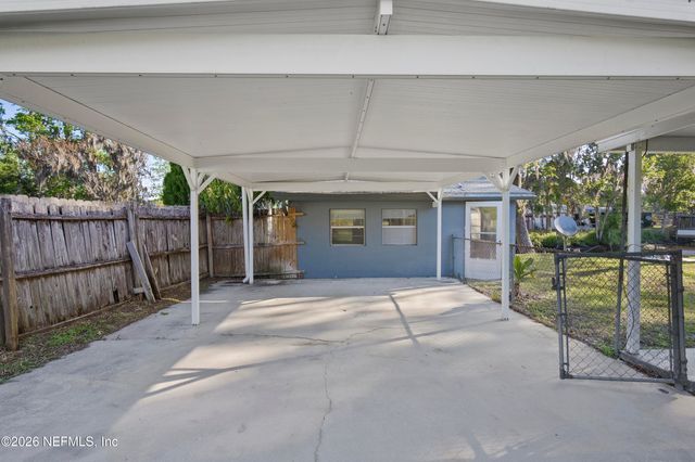 272 HARBOR Drive, Palatka, FL 32177