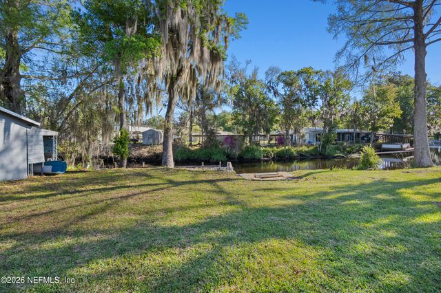 272 HARBOR Drive, Palatka, FL 32177