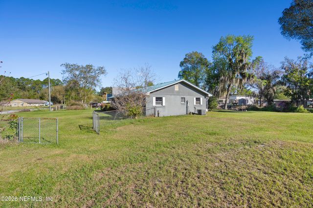 272 HARBOR Drive, Palatka, FL 32177