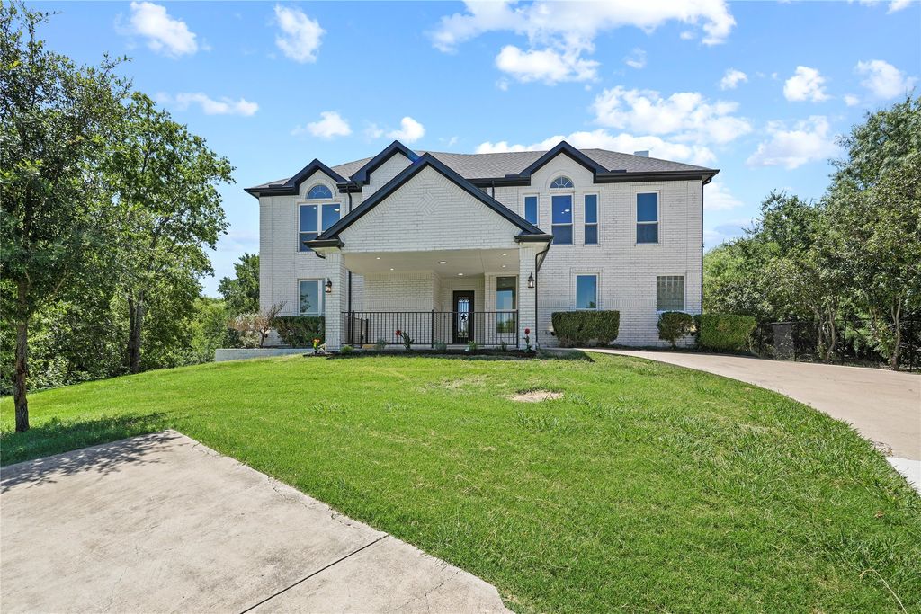 2860 Emerald Sound Drive, Cedar Hill, TX 75104