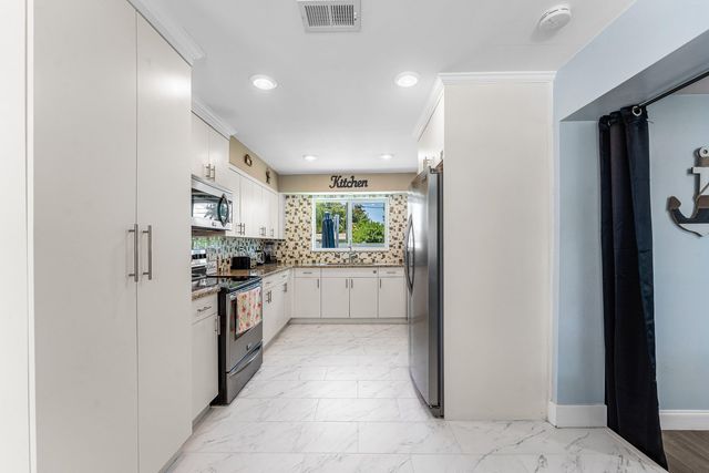214 SE 5th Street, Dania Beach, FL 33004