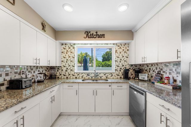 214 SE 5th Street, Dania Beach, FL 33004