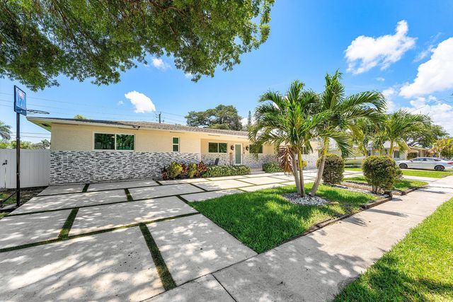 214 SE 5th Street, Dania Beach, FL 33004