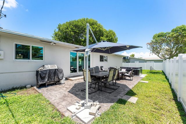 214 SE 5th Street, Dania Beach, FL 33004