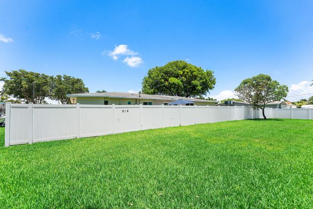 214 SE 5th Street, Dania Beach, FL 33004