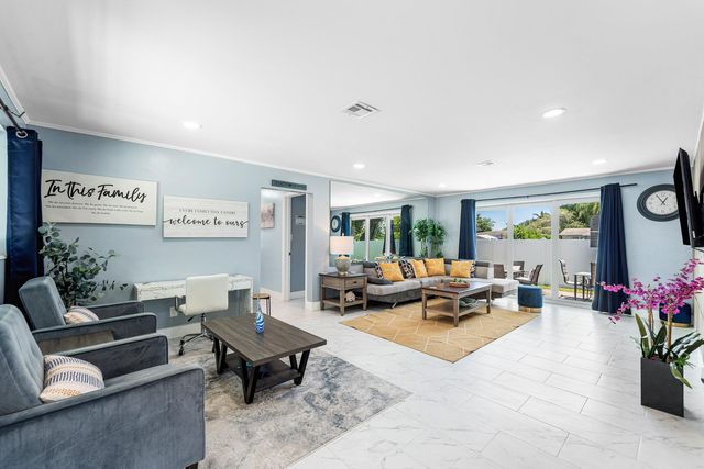 214 SE 5th Street, Dania Beach, FL 33004