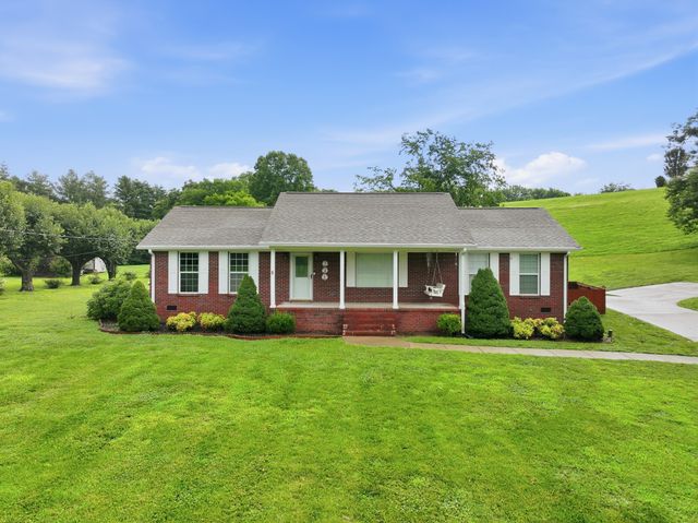 700 Sleepy Hollow Rd, Pulaski, TN 38478