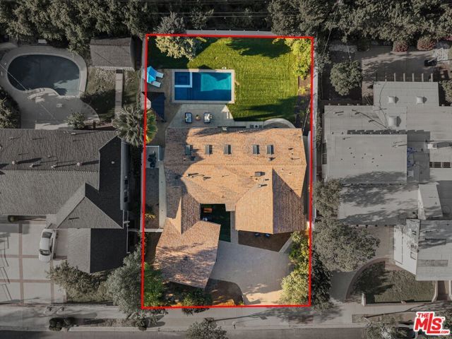 22649 Mulholland Drive, Woodland Hills (los Angeles), CA 91364