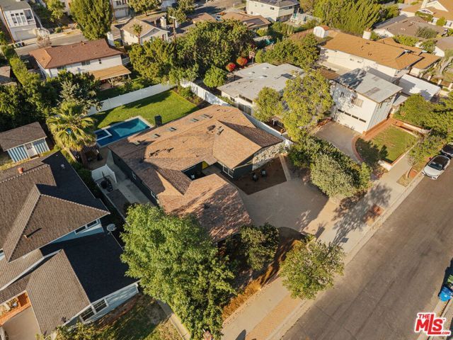 22649 Mulholland Drive, Woodland Hills (los Angeles), CA 91364