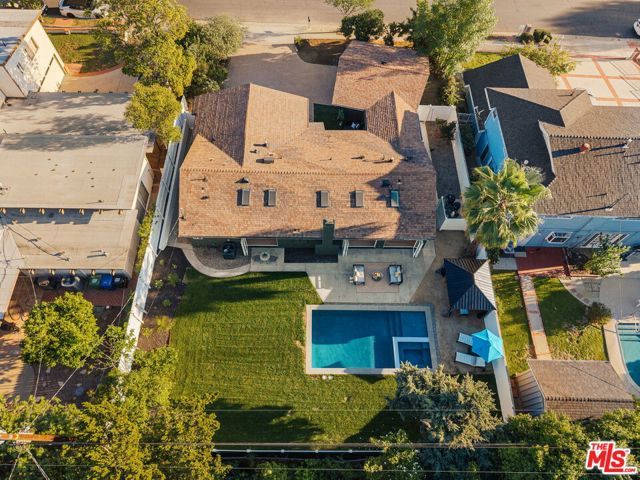 22649 Mulholland Drive, Woodland Hills (los Angeles), CA 91364