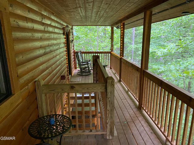 2919 Golden Pond Way, Sevierville, TN 37862