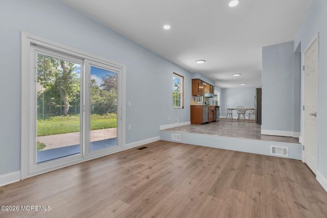37 Janet Court, Milltown, NJ 08850