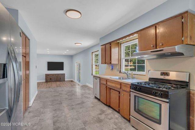 37 Janet Court, Milltown, NJ 08850