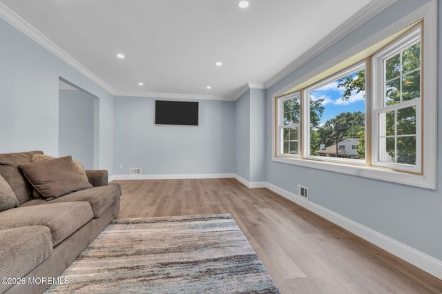 37 Janet Court, Milltown, NJ 08850