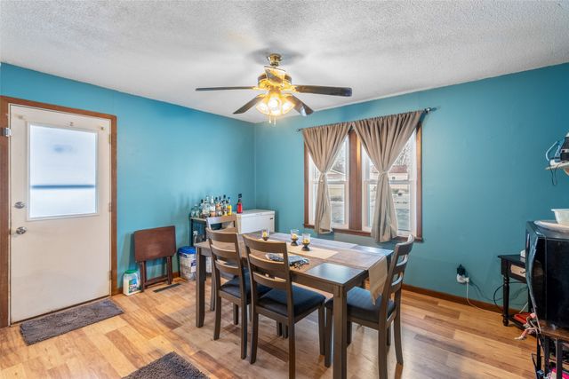 311 E 22nd Street S, Newton, IA 50208