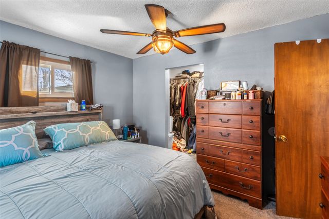 311 E 22nd Street S, Newton, IA 50208