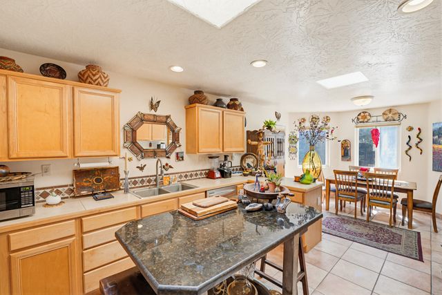 2820 Cliff Palace, Santa Fe, NM 87507