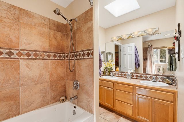 2820 Cliff Palace, Santa Fe, NM 87507